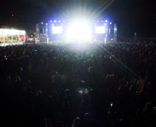 Show de Cesar Menoti e Fabiano em matinhos.Foto:Ari Dias/AEN