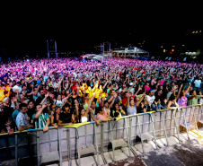 Show de Cesar Menoti e Fabiano em matinhos.Foto:Ari Dias/AEN