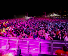 Show de Cesar Menoti e Fabiano em matinhos.Foto:Ari Dias/AEN