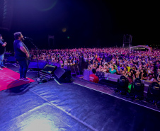 Show de Cesar Menoti e Fabiano em matinhos.Foto:Ari Dias/AEN