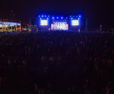 Show de Cesar Menoti e Fabiano em matinhos.Foto:Ari Dias/AEN