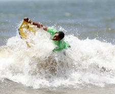 1ª etapa do Circuito Paranaense de Bodyboarding movimentou as areias de Guaratuba no fim de semana