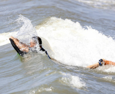 1ª etapa do Circuito Paranaense de Bodyboarding movimentou as areias de Guaratuba no fim de semana