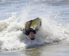 1ª etapa do Circuito Paranaense de Bodyboarding movimentou as areias de Guaratuba no fim de semana