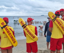 Bombeiros realizam 66,7 mil ações preventivas junto aos veranista