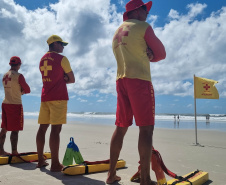 Corpo de Bombeiros faz mais de 150 mil ações preventivas durante o Verão Maior Paraná