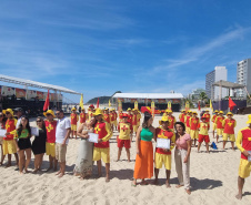 Corpo De Bombeiros forma novos Guarda-Vidas Civil durante o Verão Maior Paraná