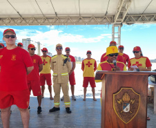 Corpo De Bombeiros forma novos Guarda-Vidas Civil durante o Verão Maior Paraná