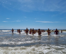 Corpo De Bombeiros forma novos Guarda-Vidas Civil durante o Verão Maior Paraná