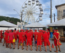 1 de 1.220 Corpo de Bombeiros forma nova turma de guarda-vidas militares no Li toral