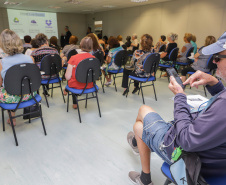 Curitiba, 08 de fevereiro de 2023 - Curso de smartfone para a terceira idade promovido pelo Celepar no Paraná Previdência.