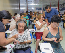 Curitiba, 08 de fevereiro de 2023 - Curso de smartfone para a terceira idade promovido pelo Celepar no Paraná Previdência.