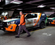 Equipe da Defesa Cvil do Paraná embarca para Sao Paulo para auxiliar na documentação dos municípios atingidos pelas chuvas durante o Carnaval. A equipe é composta pelo Major Daniel Lorenzetto, capitão Anderson Gomes das Neves e o cabo Silvio de Araujo Correa.