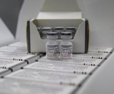  Chegam ao Paraná as primeiras doses de vacina bivalente contra a Covid-19