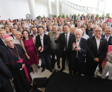 O governador Carlos Massa Ratinho Junior assinou nesta sexta-feira (3) o repasse de R$ 99,5 milhões para investimentos em diversas áreas da saúde do município de Curitiba. 