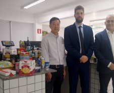  novo presidente do Ipem, Cesar Antonio Tuoto Silveira Mello. Na oportunidade, ele se apresentou aos servidores e conheceu os laboratórios do instituto