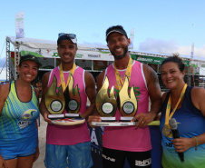 Campeonato de beach tennis encerra programação esportiva do Verão Maior Paraná