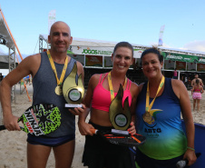 Campeonato de beach tennis encerra programação esportiva do Verão Maior Paraná