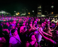 Show de Maria Cecília e Rodolfo em Matinhos