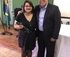 Escola de Saúde Pública forma oito novos profissionais em enfermagem obstétrica e multiprofissional em Saúde Mental