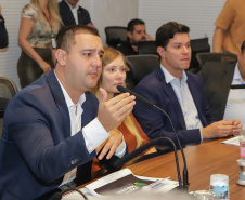  governador Carlos Massa Ratinho Junior anunciou nesta terça-feira (07) um pacote bilionário de investimentos em infraestrutura em diversas regiões do Paraná. 