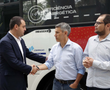 Apresentação do ônibus a gás