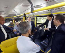 Apresentação do ônibus a gás