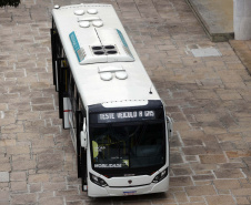 Apresentação do ônibus a gás