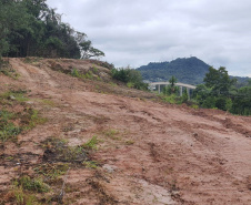 Contenção de rochas em União da Vitória avança com chegada de maquinário 