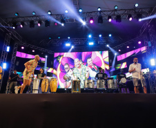 SHOWS