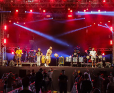 SHOWS