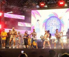 SHOWS
