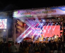 SHOWS