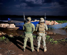 Polícia Militar e Polícia Federal apreendem mais de 30 mil pacotes de cigarros contrabandeados