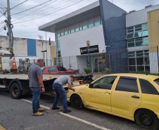 PCPR inicia nova etapa de remoção de veículos apreendidos em delegacias da RMC  -  Novo pátio