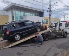 PCPR inicia nova etapa de remoção de veículos apreendidos em delegacias da RMC  -  Novo pátio