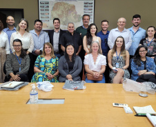 Secretários municipais e técnicos se reuniram com a equipe do Instituto Água e Terra para avançar em soluções para os aterros sanitários