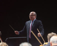 Orquestra Sinfônica do Paraná no Guairão