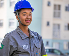 Força de trabalho feminina se destaca na expansão da Rede Elétrica Inteligente