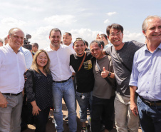  O governador Carlos Massa Ratinho Junior anunciou o início da usina fotovoltaica no aeroporto de Maringá.