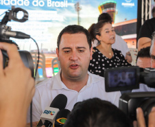  O governador Carlos Massa Ratinho Junior anunciou o início da usina fotovoltaica no aeroporto de Maringá.