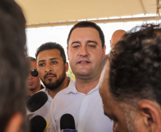  O governador Carlos Massa Ratinho Junior anunciou o início da usina fotovoltaica no aeroporto de Maringá.