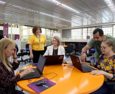 Celepar oferece curso de tecnologia para idosos: veja as próximas datas em Curitiba e região metropolitana