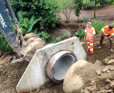DER/PR recupera rapidamente quedas de barreiras em rodovia nos Campos Gerais