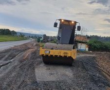 DER/PR recupera rapidamente quedas de barreiras em rodovia nos Campos Gerais