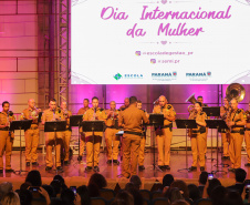 No Dia da Mulher, o governo do Paraná, por meio da Escola de Gestão, realizou homenagem no Canal da Música.