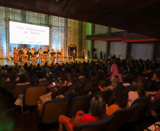 No Dia da Mulher, o governo do Paraná, por meio da Escola de Gestão, realizou homenagem no Canal da Música.