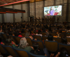 No Dia da Mulher, o governo do Paraná, por meio da Escola de Gestão, realizou homenagem no Canal da Música.