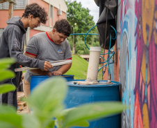 Colégio de Foz do Iguaçu produz biogás e ensina sustentabilidade a partir de projeto universitário