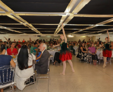 A primeira-dama do Paraná, Luciana Saito Massa, presidiu nesta terça-feira (21) o II Encontro das Primeiras-Damas do Paraná — A Força da Mulher Paranaense, no Museu Oscar Niemeyer, em Curitiba. 